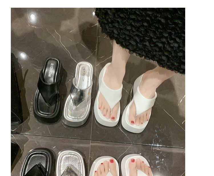 Wedge Flip-Flops Platform Heel