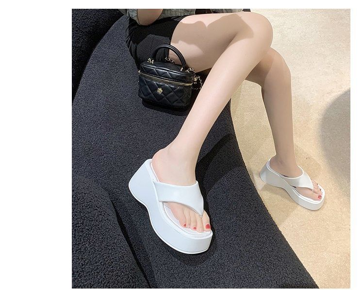 Wedge Flip-Flops Platform Heel