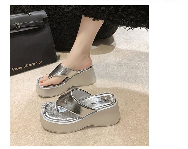 Wedge Flip-Flops Platform Heel