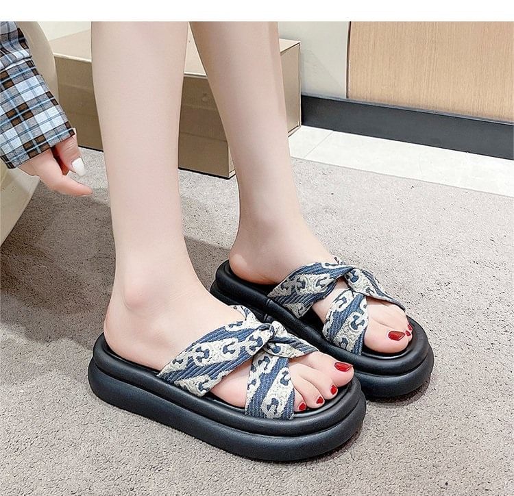 Criss Slide Print Platform Cross Knot Sandals