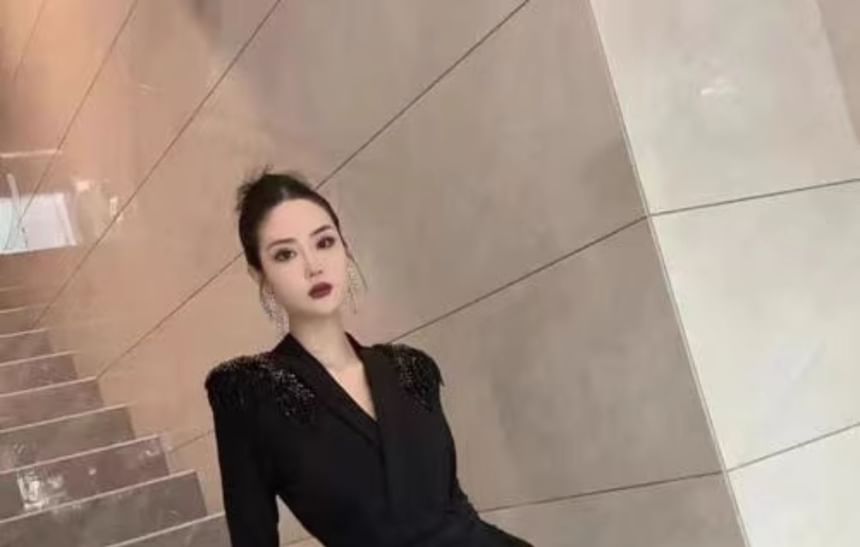 Long-Sleeve V-Neck Embellished Tie Waist Satin A-Line Evening Dress