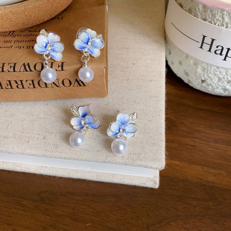 / Clip Drop Faux Pearl On Earring Flower
