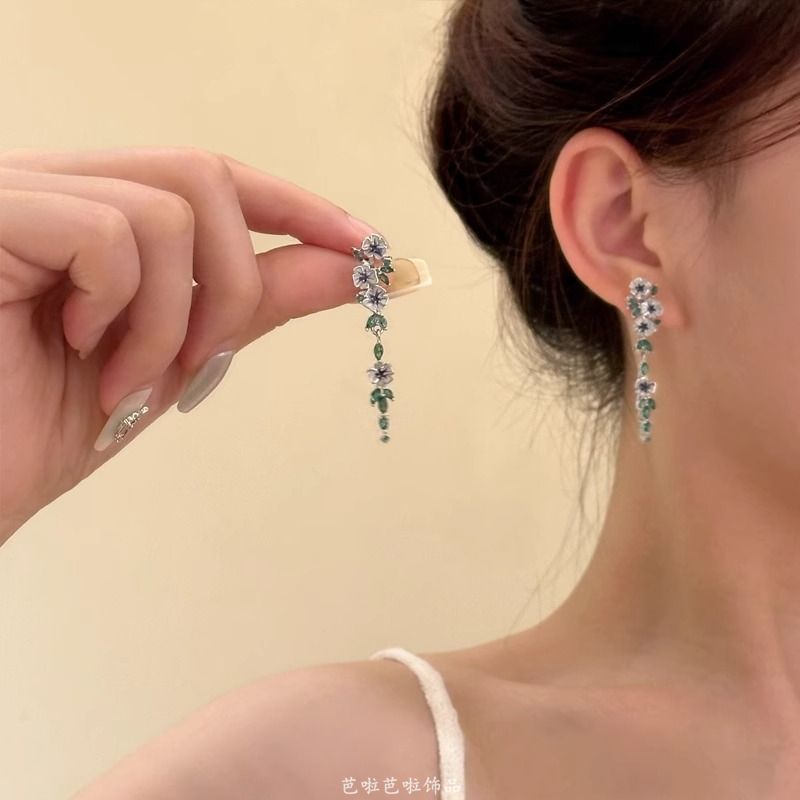 Earring Floral Dangle Alloy