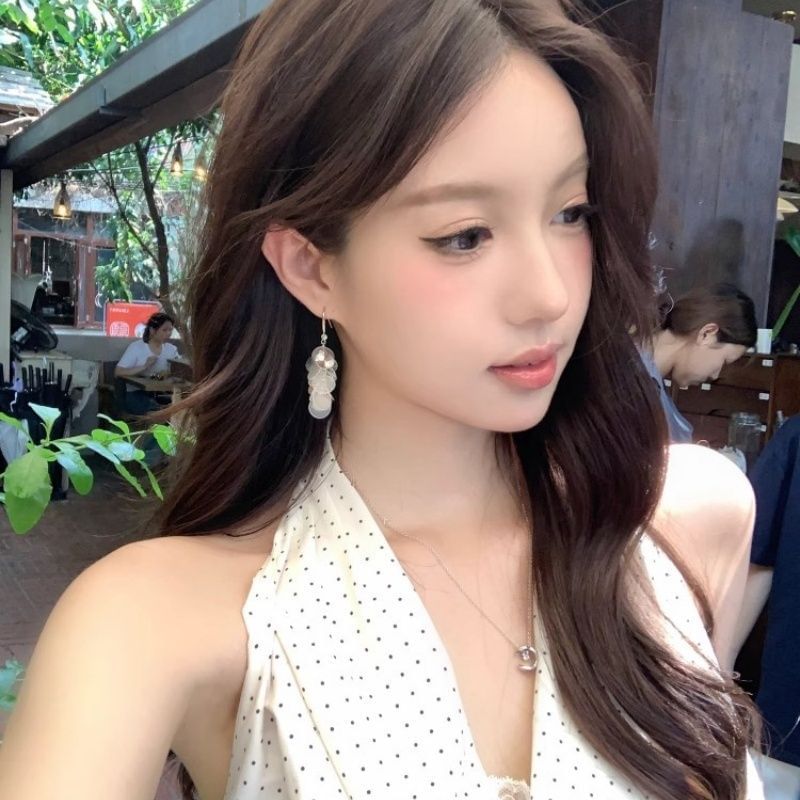 Hook Shell Dangle Disc Earring