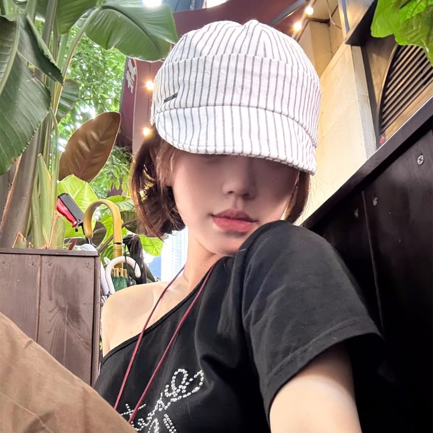 Striped Cap Short Baseball Brim