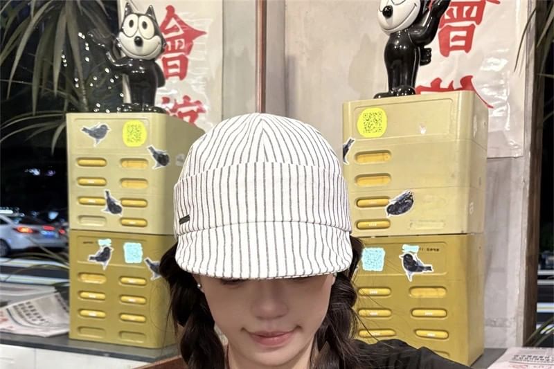 Striped Cap Short Baseball Brim