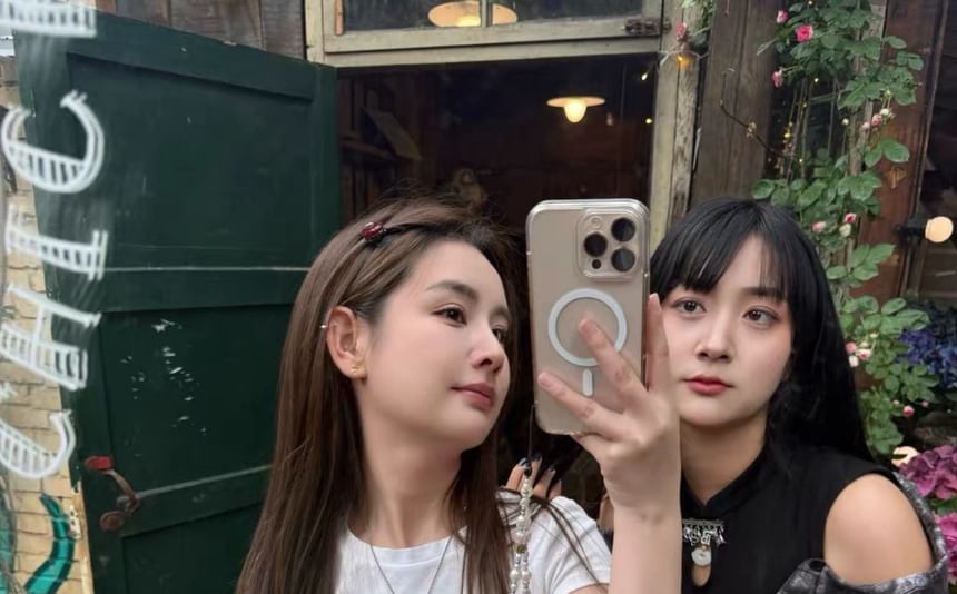 Short-Sleeve Lettering T-Shirt Crop Crewneck