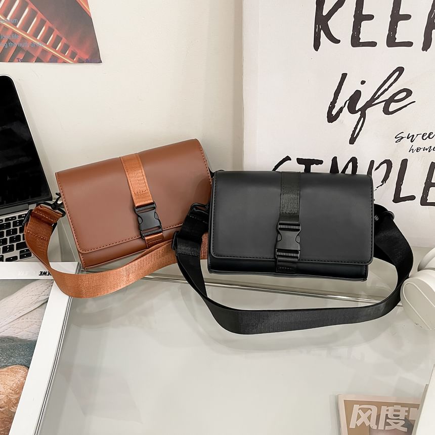 Crossbody Box Buckled Bag Flap