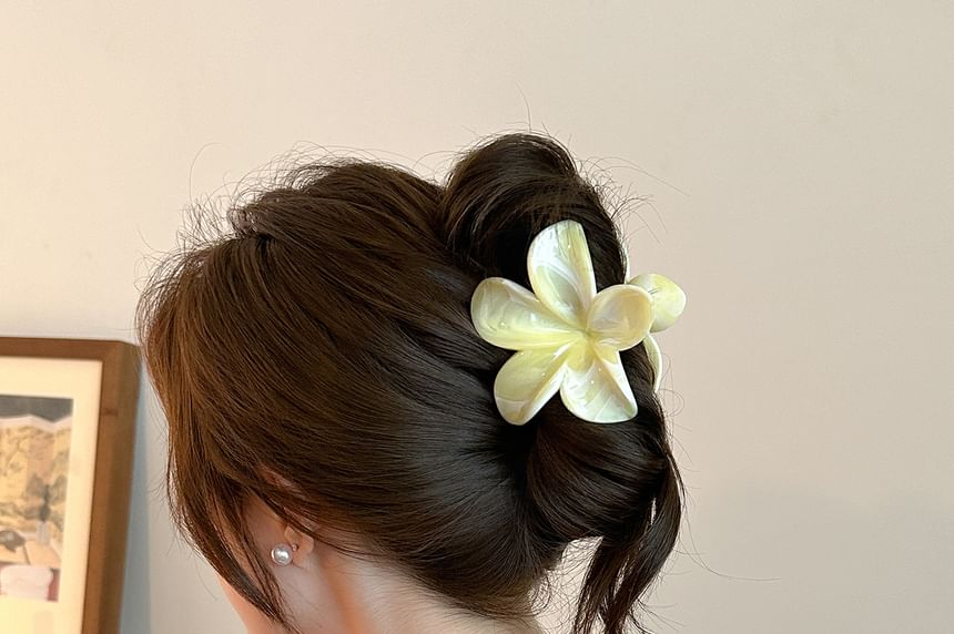 Flower Claw Hair