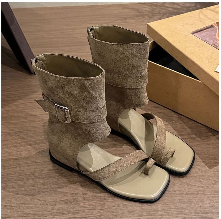 Loop Toe Wedge Hidden Short Boots