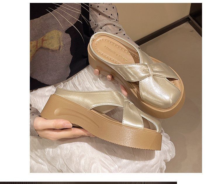 Platform Mules Plain Cross