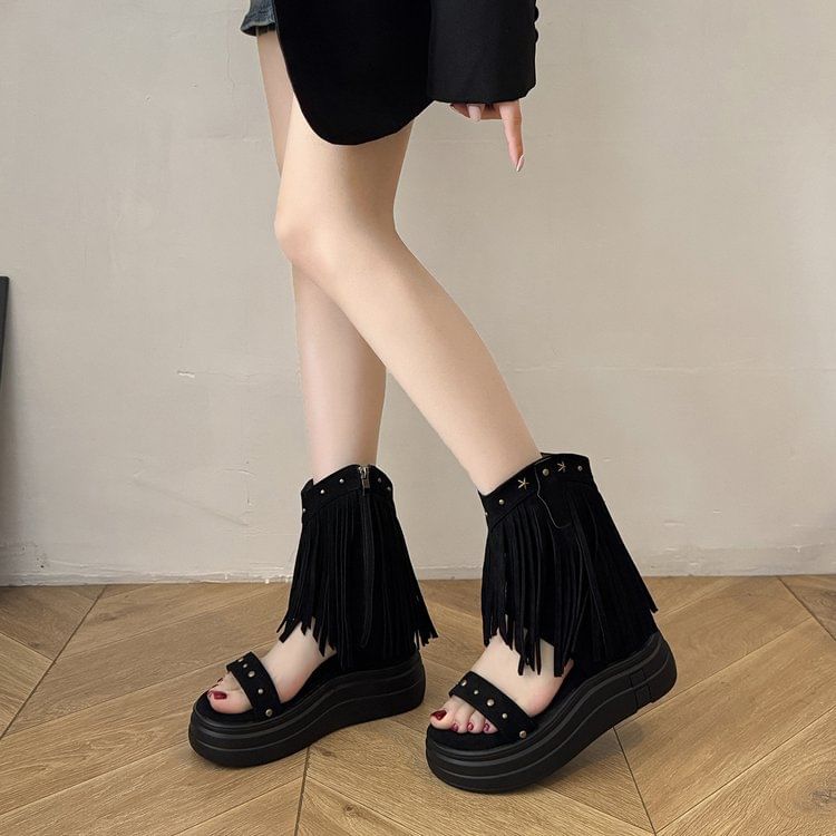 Platform Boots Plain Short Studded