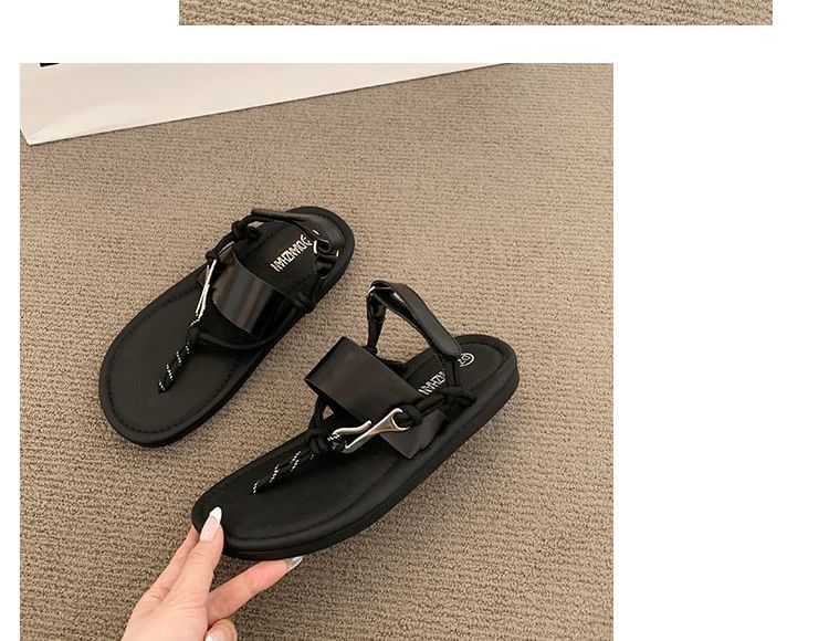 Thong Sandals Buckled