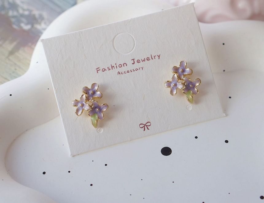 / Earring On Clip Floral Stud