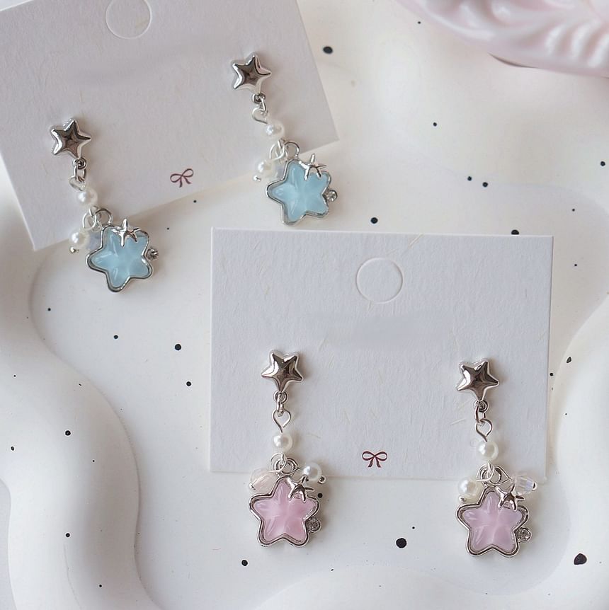 / On Clip Star Dangle Earring