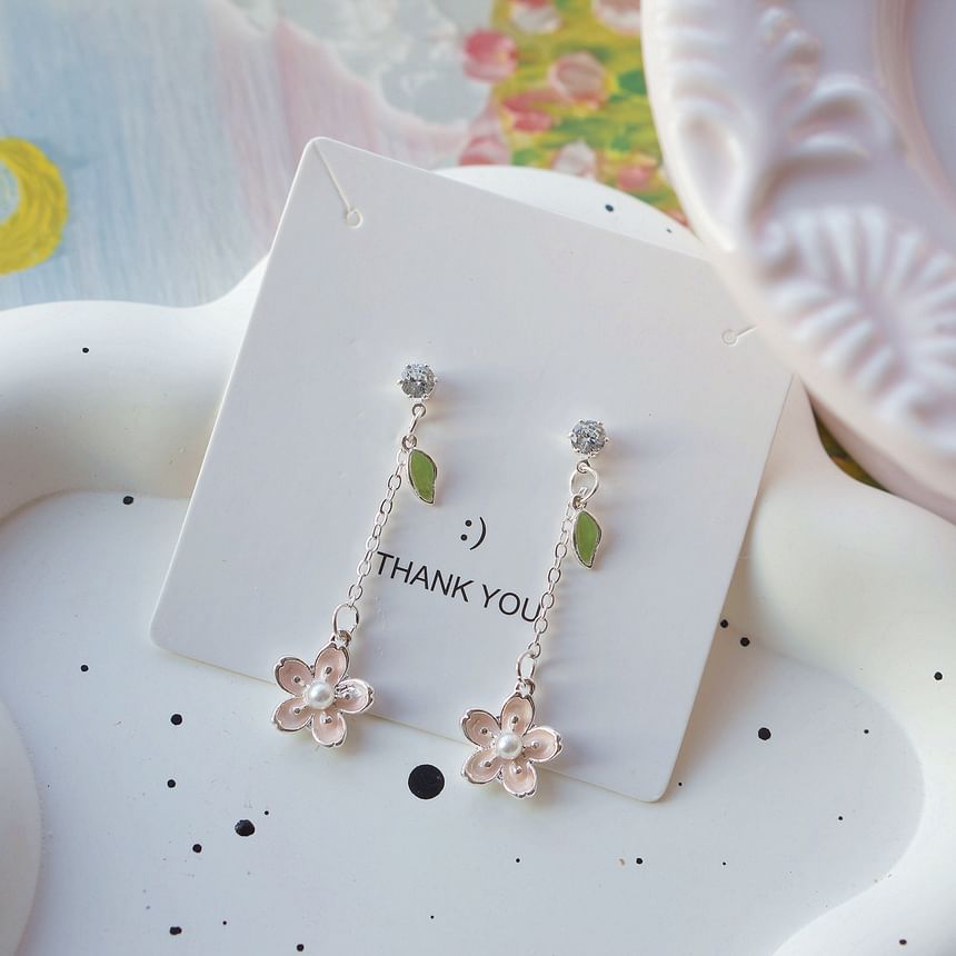 / Dangle On Earring Floral Clip Set