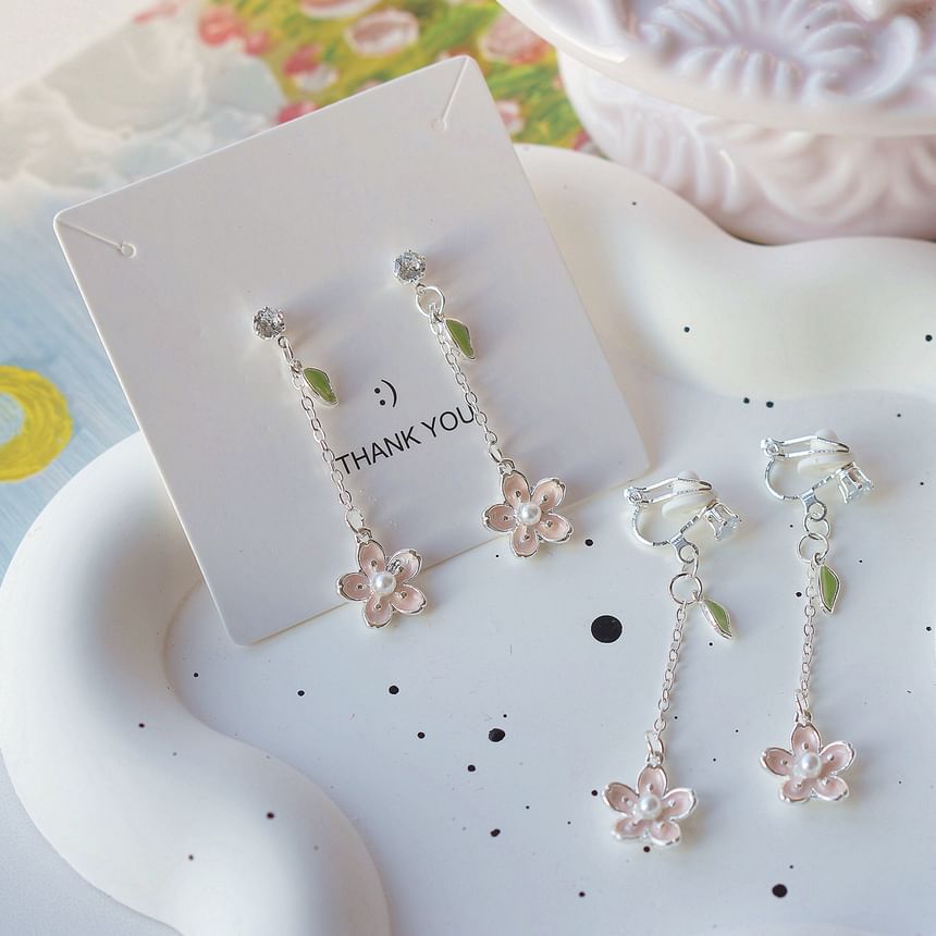/ Dangle On Earring Floral Clip Set