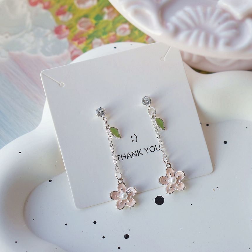 / Dangle On Earring Floral Clip Set
