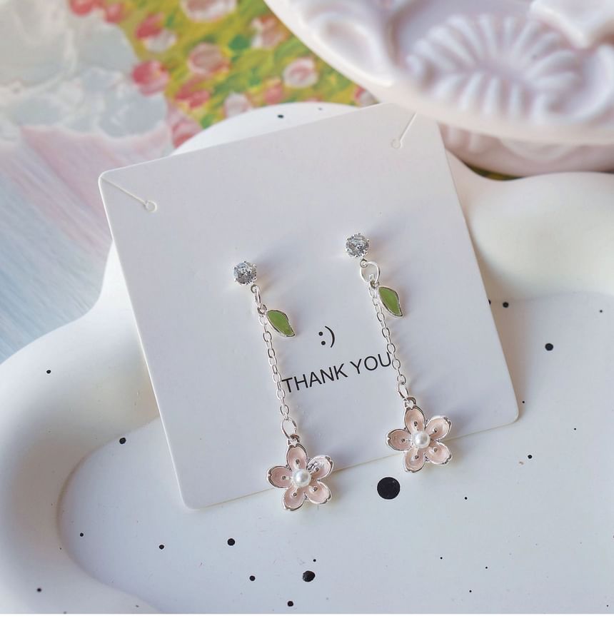 / Dangle On Earring Floral Clip Set