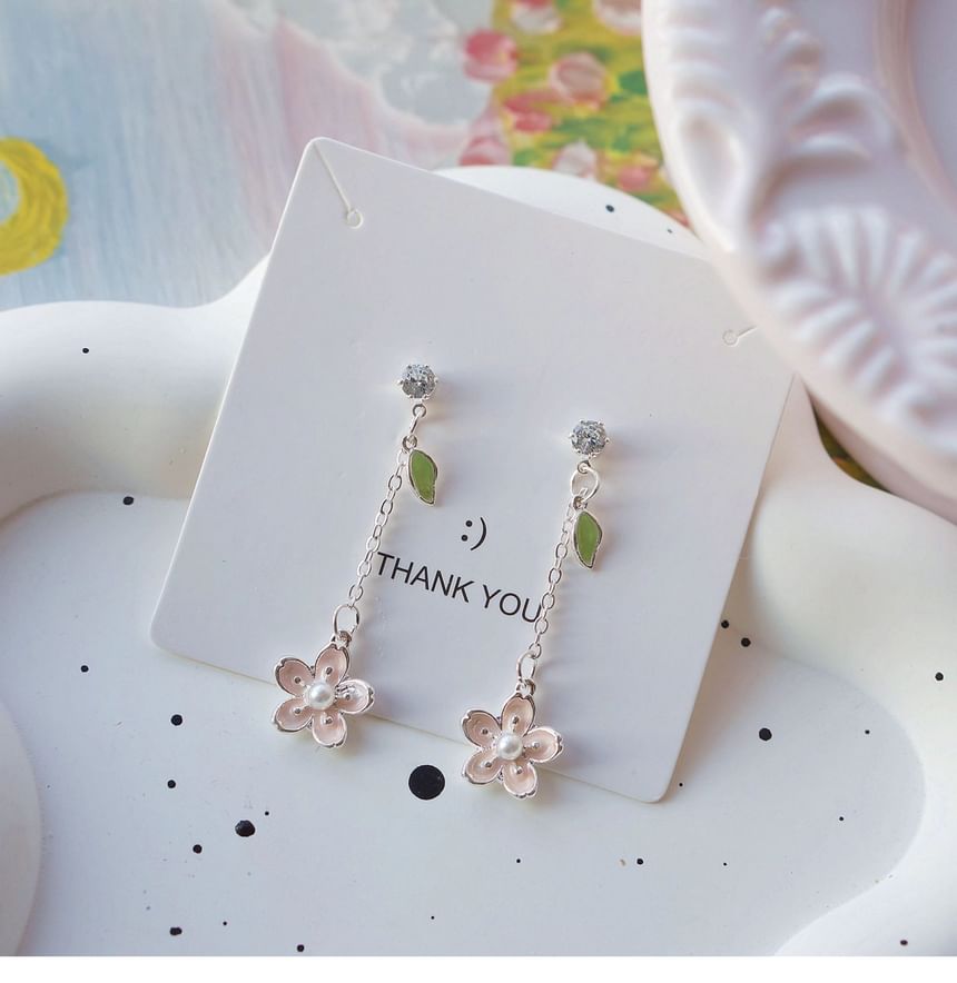 / Dangle On Earring Floral Clip Set