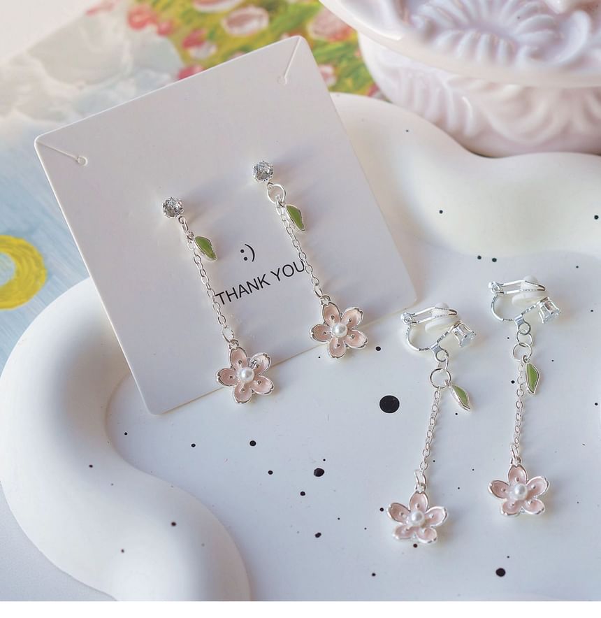 / Dangle On Earring Floral Clip Set