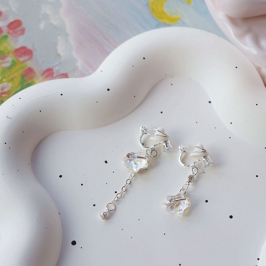 On Earring Star Asymmetrical / Dangle Clip