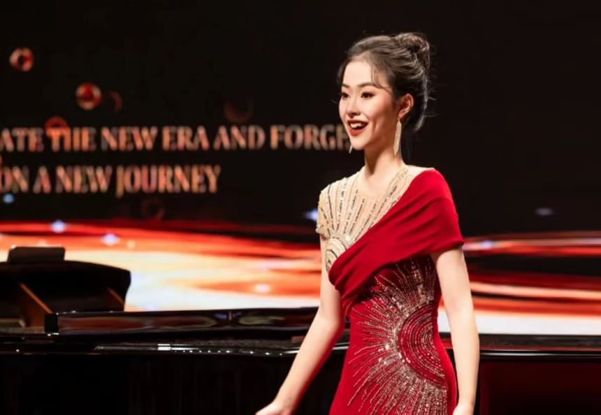 Short Sleeve Round Neck Sequin Panel Mesh Trumpet Evening Gown