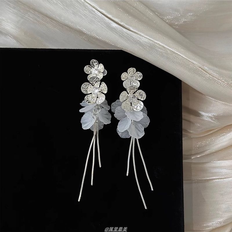 Drop Shell Flower Fringed Earring
