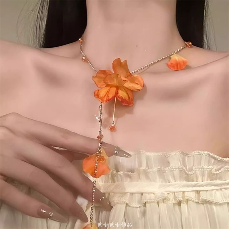 Lariat Flower Necklace Fringed