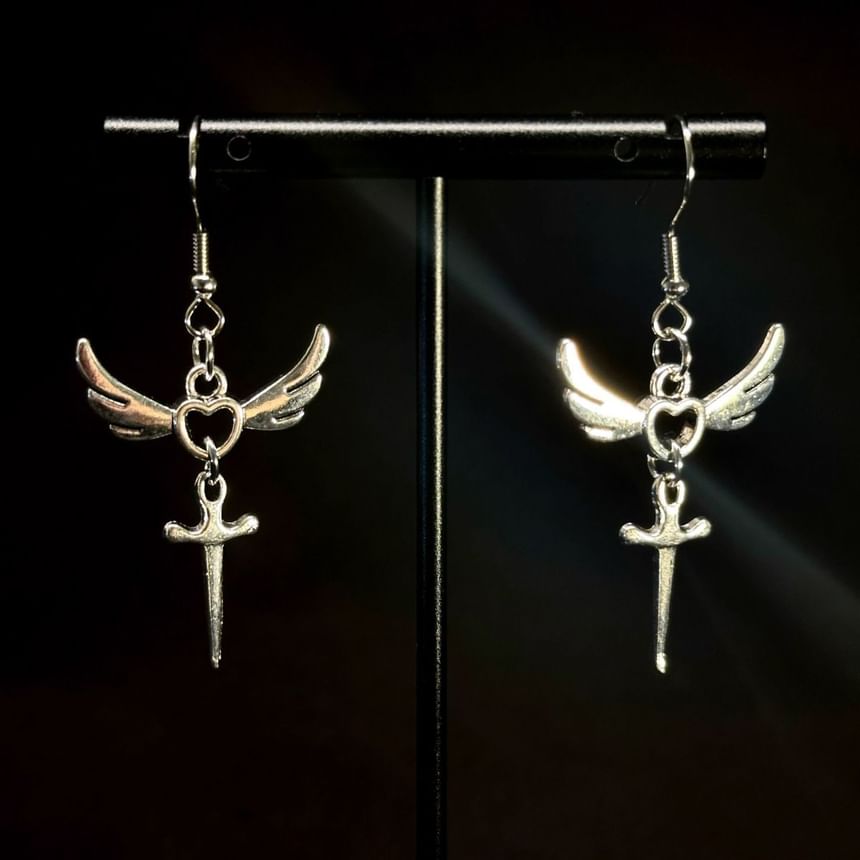 Dangle Sword Wing Earring