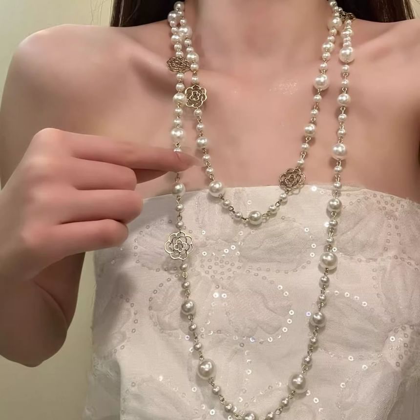 Floral Beaded Necklace