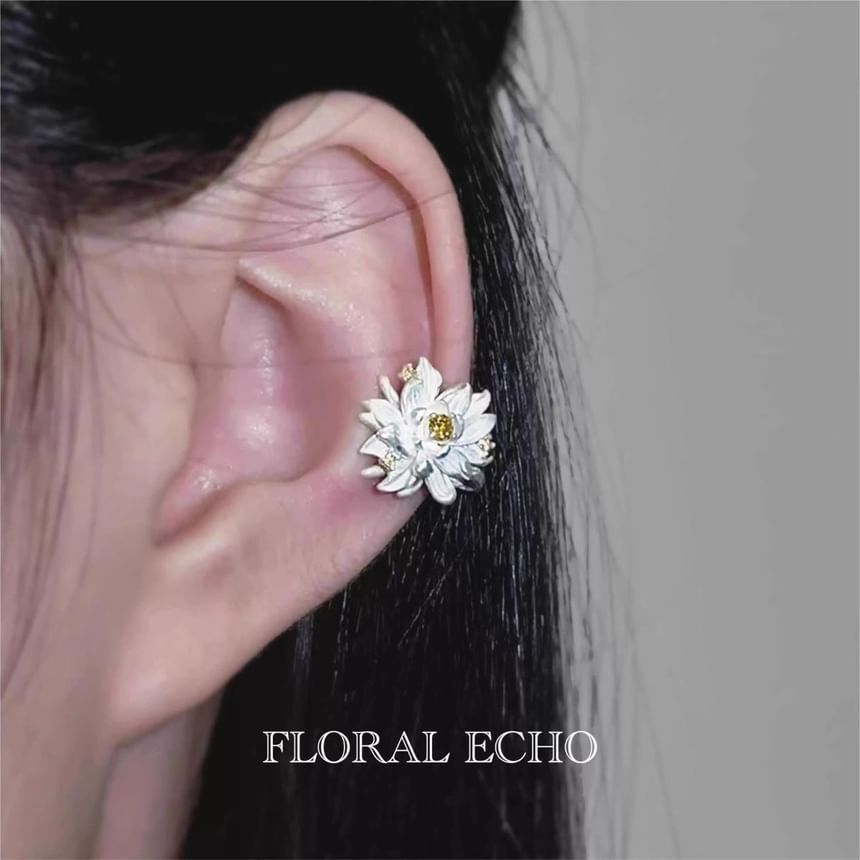 Stud Earring Floral
