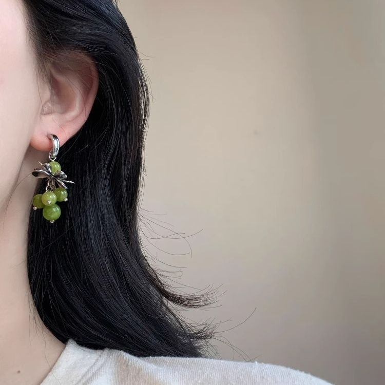 Earring Dangle Grape