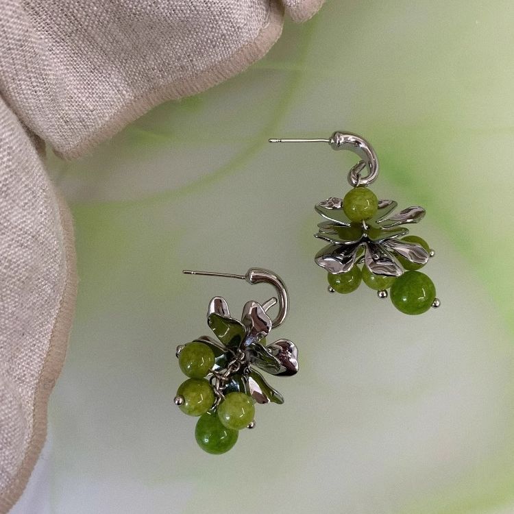 Earring Dangle Grape