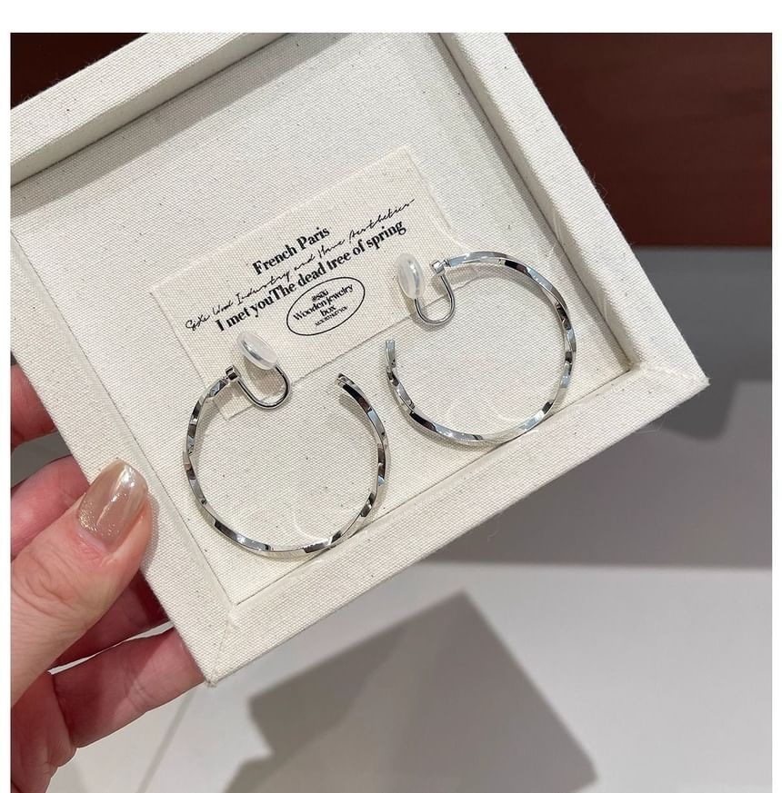 Earring Hoop Twisted