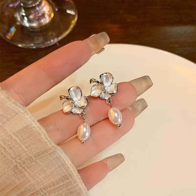 Earring Dangle Floral