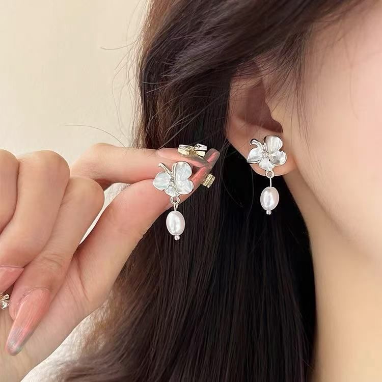 Earring Dangle Floral