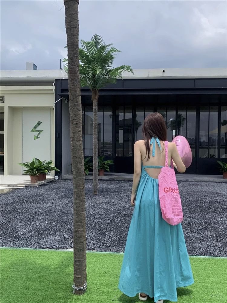 Maxi Print Sleeveless Halter Neck Dress