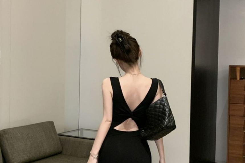 Backless Sleeveless Maxi Dress Neckline Bowknot