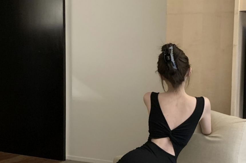 Backless Sleeveless Maxi Dress Neckline Bowknot