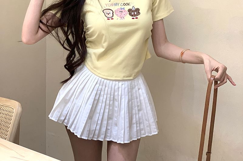 Embroidered Crewneck Crop T-Shirt Short-Sleeve