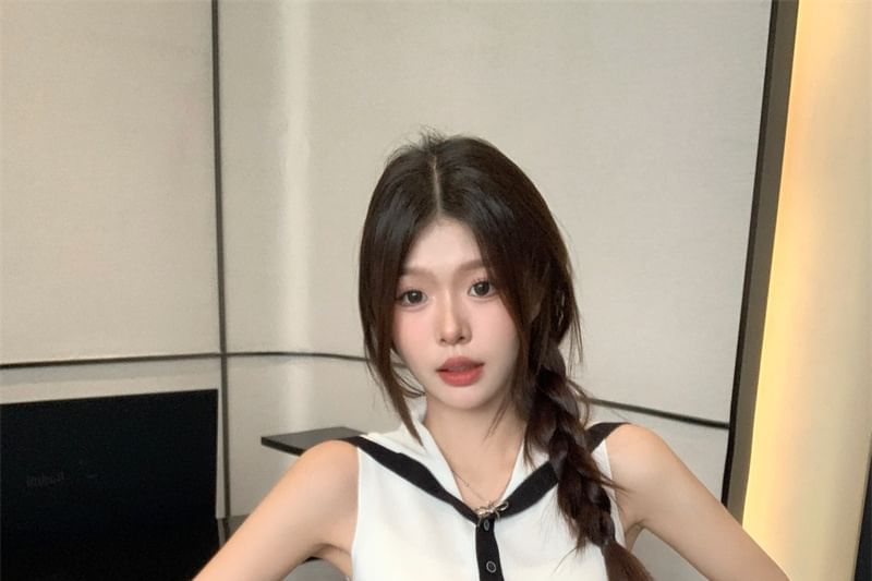 Sailor Collar Button-Up Knit Sleeveless Top
