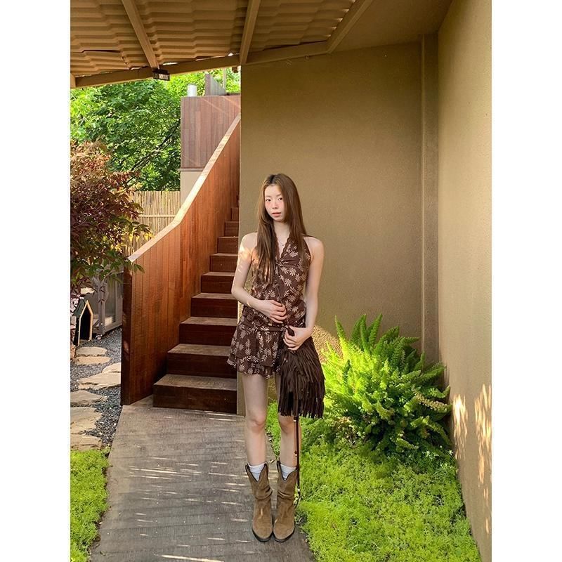 Skirt / Mini V-Neck Print Sleeveless Top