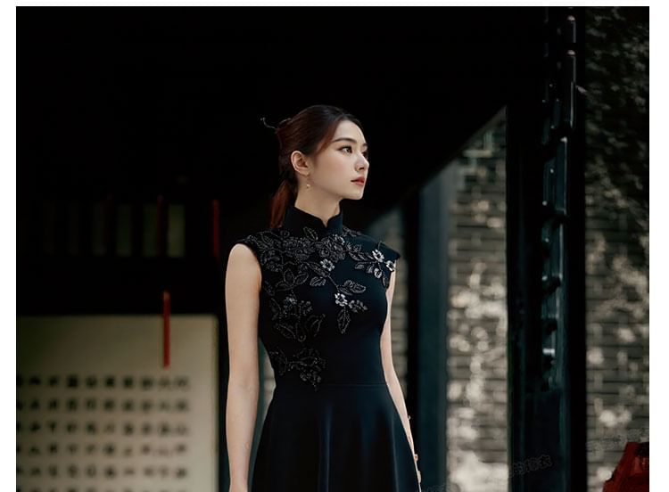 Evening Sleeveless Mock A-Line Neck Floral Embroidered Gown