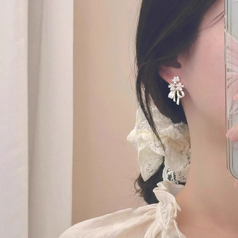 Earring Flower Drop Rhinestone Bow