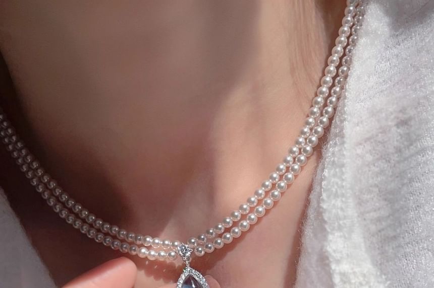 Layered Pearl Pendant Gemstone Faux Necklace