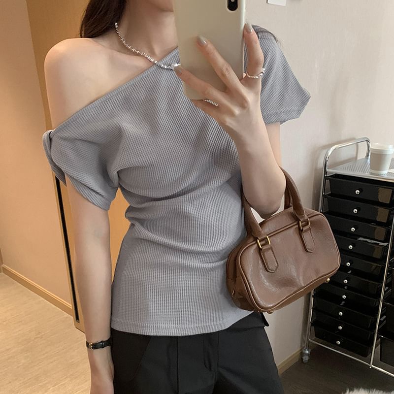 Asymmetrical Tee Plain Short-Sleeve