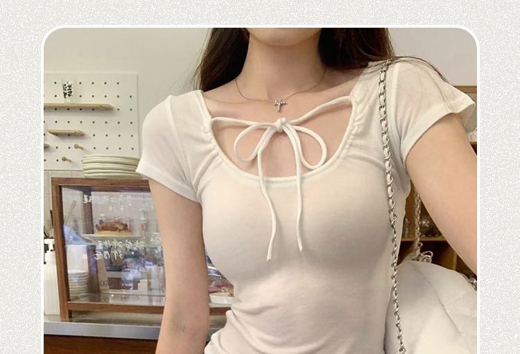 Top Plain U-Neck Short-Sleeve Crop