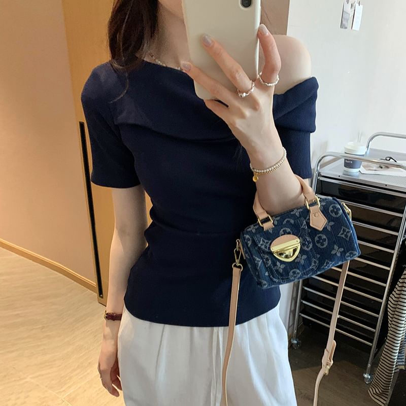 Off Short Shoulder Sleeve Plain Top