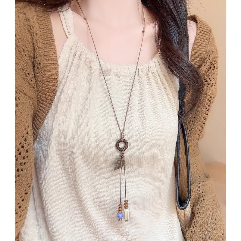 Hoop Cord Necklace Pendant Leaf